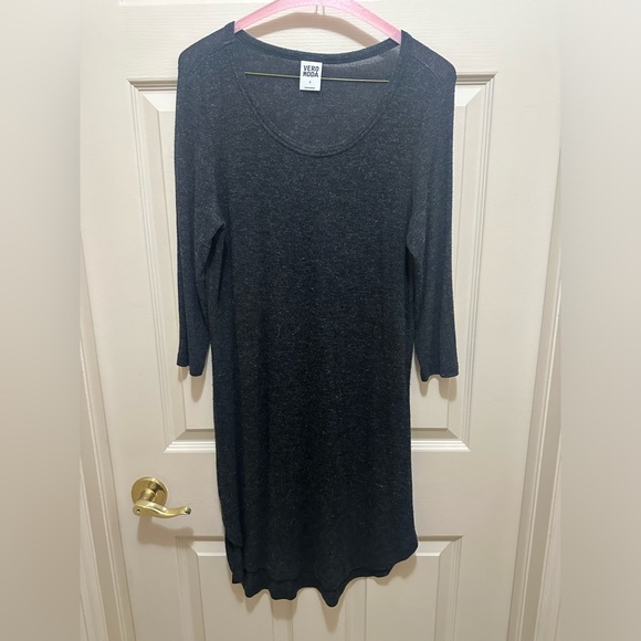 Vero Moda dark gray tunic - size: small - preloved condition - Picture 1 of 4